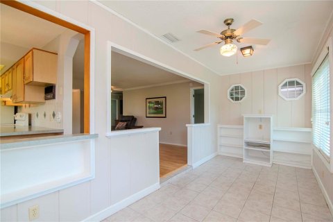 Villa ou maison à vendre à New Port Richey, Floride: 2 chambres, 123.19 m2 № 1318222 - photo 25