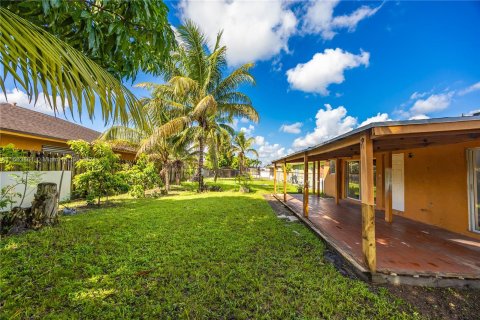 Villa ou maison à vendre à Miami Gardens, Floride: 4 chambres, 134.24 m2 № 1375044 - photo 21