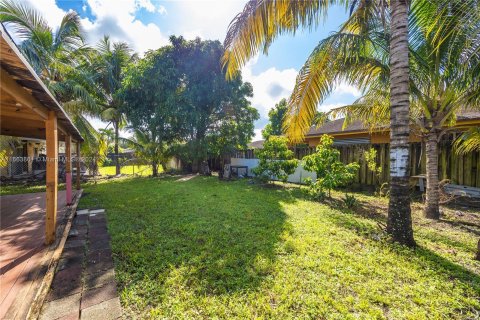 Villa ou maison à vendre à Miami Gardens, Floride: 4 chambres, 134.24 m2 № 1375044 - photo 18