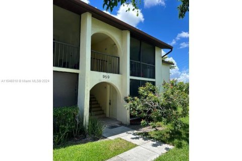 Condo in West Palm Beach, Florida, 2 bedrooms  № 1375002 - photo 3