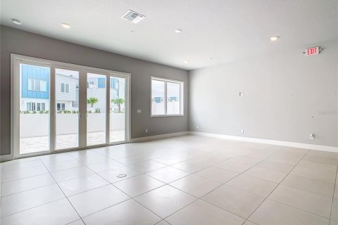 Copropriété à vendre à Four Corners, Floride: 4 chambres, 164.53 m2 № 1359463 - photo 18