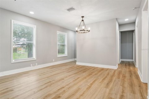 Casa en venta en Tampa, Florida, 3 dormitorios, 91.79 m2 № 1358155 - foto 9