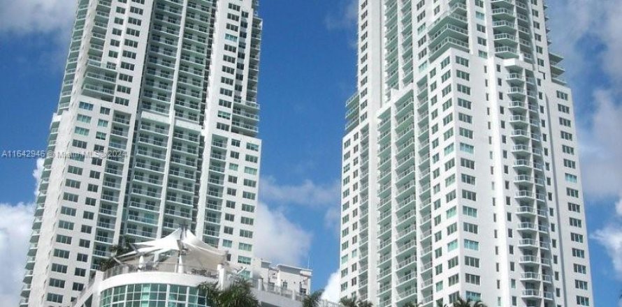 Condo in Miami, Florida, 1 bedroom  № 1321168