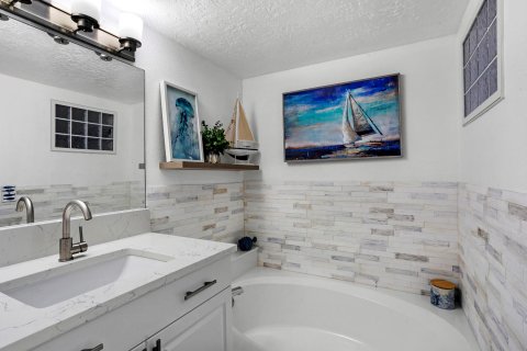 Condo in Jupiter, Florida, 2 bedrooms  № 987208 - photo 25