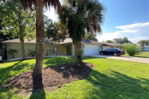 Villa ou maison à vendre à Edgewater, Floride: 3 chambres, 164.99 m2 № 1347268 - photo 2