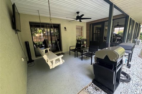 House in Edgewater, Florida 3 bedrooms, 164.99 sq.m. № 1347268 - photo 15