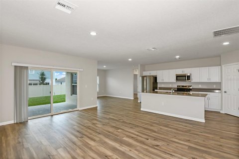 Villa ou maison à vendre à Haines City, Floride: 5 chambres, 295.62 m2 № 1349061 - photo 3