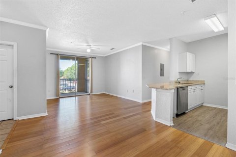 Copropriété à louer à Tampa, Floride: 2 chambres, 87.24 m2 № 1349071 - photo 6