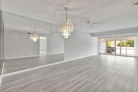 Condominio en venta en Delray Beach, Florida, 2 dormitorios, 114.08 m2 № 1133003 - foto 28