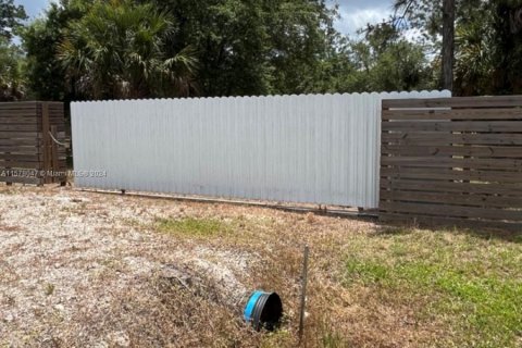 Terreno en venta en Clewiston, Florida № 1147619 - foto 4