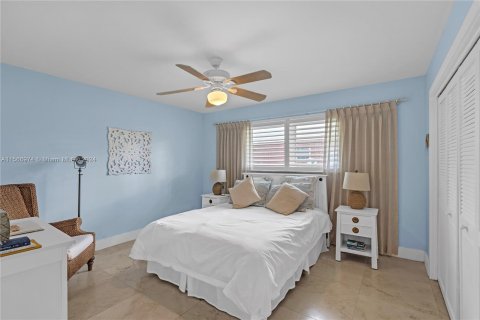 Villa ou maison à vendre à Hallandale Beach, Floride: 3 chambres № 1147513 - photo 28