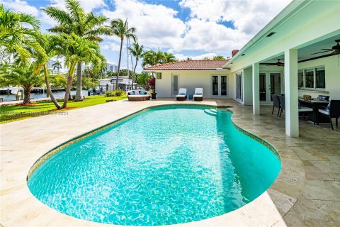 Villa ou maison à vendre à Hallandale Beach, Floride: 3 chambres № 1147513 - photo 6