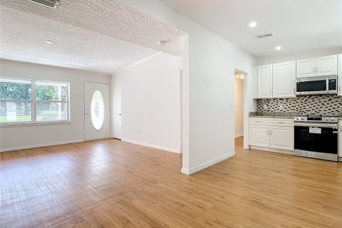 Casa en venta en Orlando, Florida, 4 dormitorios, 177.16 m2 № 1343070 - foto 9