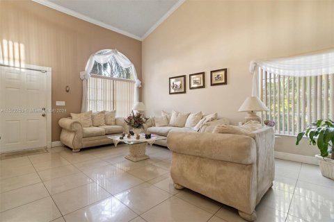 House in Sunrise, Florida 4 bedrooms, 174.28 sq.m. № 1132332 - photo 4