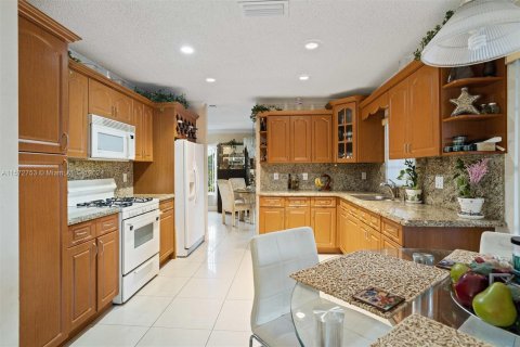 Casa en venta en Sunrise, Florida, 4 dormitorios, 174.28 m2 № 1132332 - foto 10