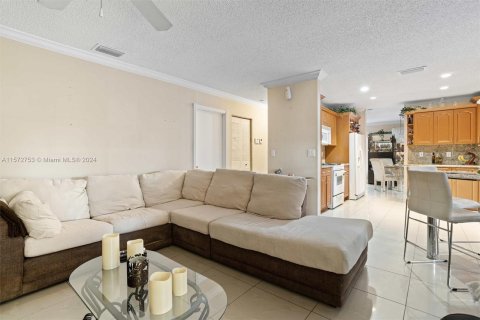 Casa en venta en Sunrise, Florida, 4 dormitorios, 174.28 m2 № 1132332 - foto 12