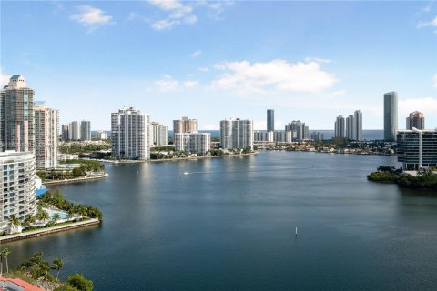 Condo in Aventura, Florida, 4 bedrooms  № 998165 - photo 10