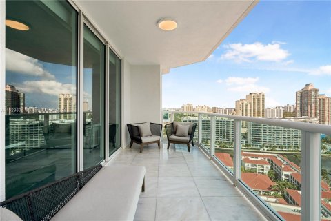 Condo in Aventura, Florida, 4 bedrooms  № 998165 - photo 11