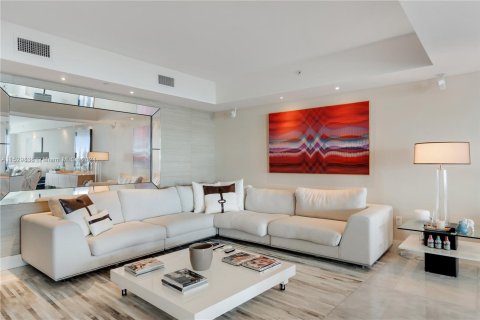 Condo in Aventura, Florida, 4 bedrooms  № 998165 - photo 16