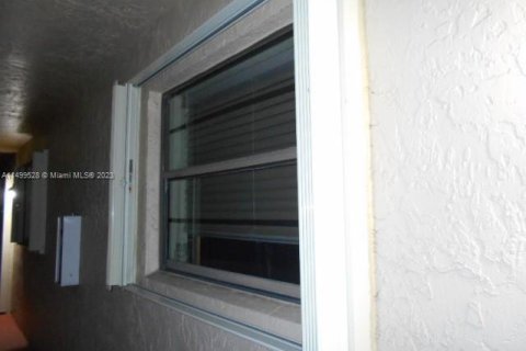 Condominio en venta en Tamarac, Florida, 2 dormitorios, 117.99 m2 № 886054 - foto 24