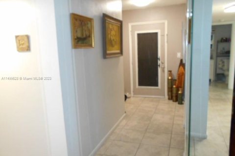 Condominio en venta en Tamarac, Florida, 2 dormitorios, 117.99 m2 № 886054 - foto 30