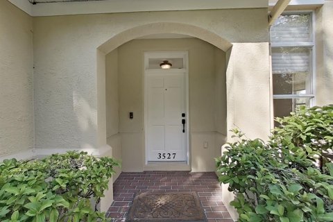 Townhouse in Tampa, Florida 4 bedrooms, 255.67 sq.m. № 1392805 - photo 5