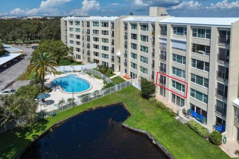 Condominio en venta en Largo, Florida, 2 dormitorios, 133.78 m2 № 1392771 - foto 4