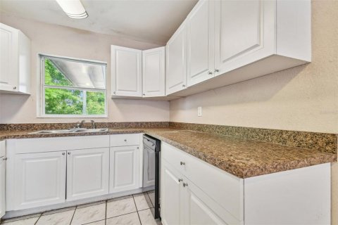 Casa en venta en Tampa, Florida, 3 dormitorios, 98.01 m2 № 1086964 - foto 14