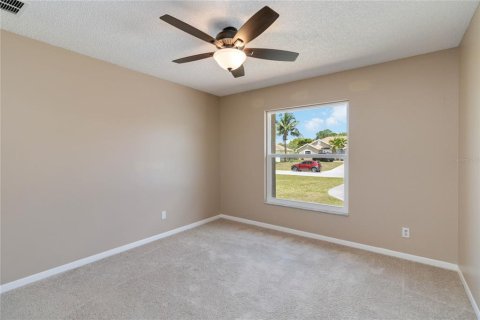 Villa ou maison à vendre à Palm Bay, Floride: 3 chambres, 140.38 m2 № 1134612 - photo 27