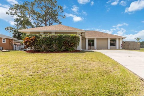 Villa ou maison à vendre à Palm Bay, Floride: 3 chambres, 140.38 m2 № 1134612 - photo 3