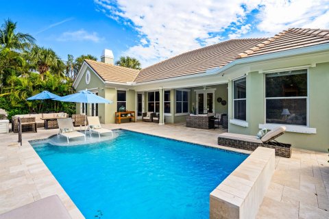 House in Vero Beach, Florida 3 bedrooms, 275.73 sq.m. № 870903 - photo 7