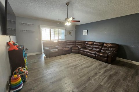 Casa en venta en Deltona, Florida, 4 dormitorios, 183.3 m2 № 989510 - foto 13