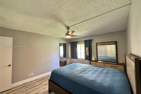 Condominio en venta en Greenacres, Florida, 2 dormitorios, 87.05 m2 № 1080264 - foto 11