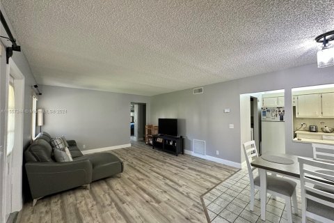 Condominio en venta en Greenacres, Florida, 2 dormitorios, 87.05 m2 № 1080264 - foto 15