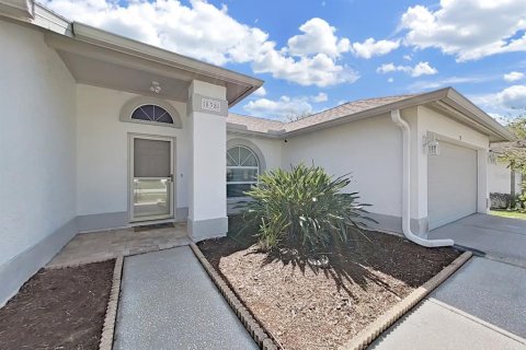 Villa ou maison à vendre à Brandon, Floride: 3 chambres, 164.99 m2 № 1108970 - photo 5