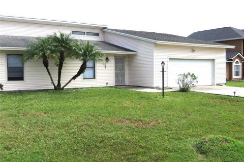 Villa ou maison à vendre à Kissimmee, Floride: 3 chambres, 147.71 m2 № 1356582 - photo 2