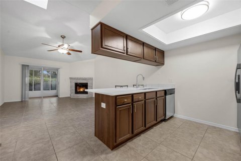 Appartement à louer à Winter Park, Floride: 2 chambres, 93.65 m2 № 1356546 - photo 4