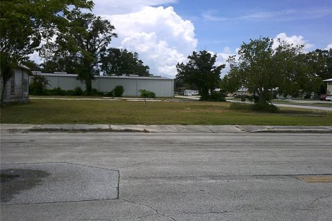 Commercial property in Okeechobee, Florida 88.81 sq.m. № 626185 - photo 2