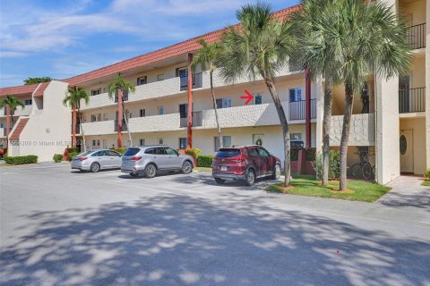 Condominio en venta en Pembroke Pines, Florida, 2 dormitorios, 135.54 m2 № 1099490 - foto 3