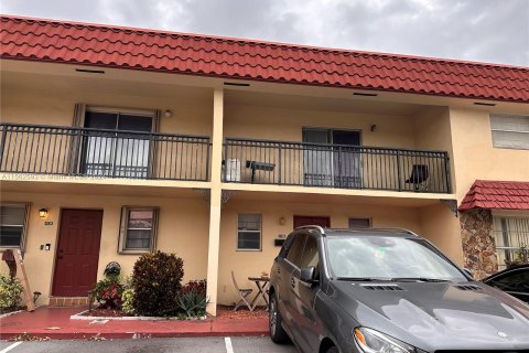 Touwnhouse à vendre à Davie, Floride: 2 chambres, 123.56 m2 № 1099524 - photo 1