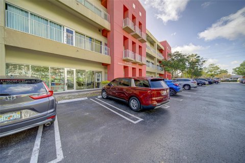 Купить коммерческую недвижимость в Хайалиа, Флорида № 1099491 - фото 19