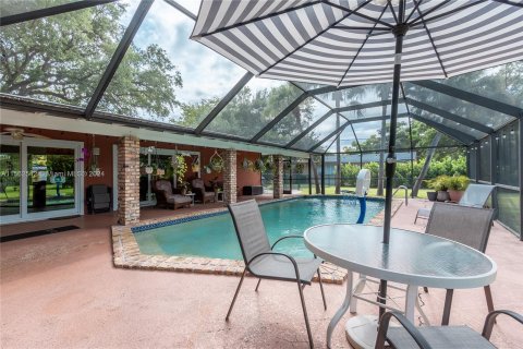 Villa ou maison à vendre à Palmetto Bay, Floride: 4 chambres, 143.35 m2 № 1099523 - photo 27