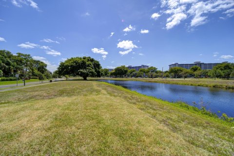 Condo in Pompano Beach, Florida, 3 bedrooms  № 1147041 - photo 4