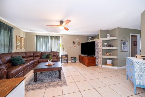 Casa en venta en Davenport, Florida, 4 dormitorios, 173.17 m2 № 1247633 - foto 21