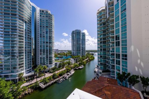 Condo in Sunny Isles Beach, Florida, 3 bedrooms  № 839511 - photo 17