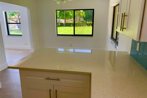 Casa en venta en Pompano Beach, Florida, 4 dormitorios, 190.26 m2 № 1100332 - foto 19
