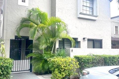 House in Miami, Florida 2 bedrooms, 119.75 sq.m. № 1379014 - photo 3