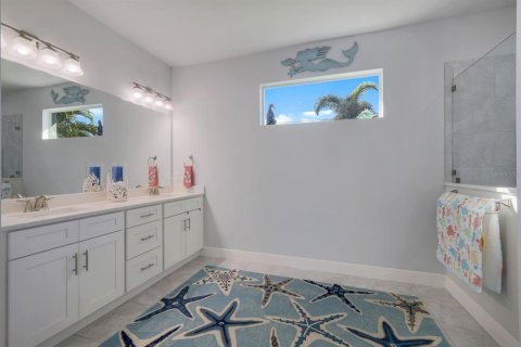Villa ou maison à vendre à Cape Coral, Floride: 3 chambres, 178.84 m2 № 1000683 - photo 18