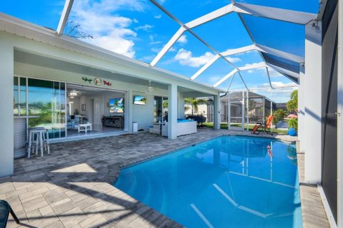 Villa ou maison à vendre à Cape Coral, Floride: 3 chambres, 178.84 m2 № 1000683 - photo 26