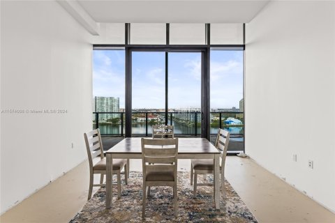 Condominio en venta en Aventura, Florida, 5 dormitorios, 410.35 m2 № 1138906 - foto 14